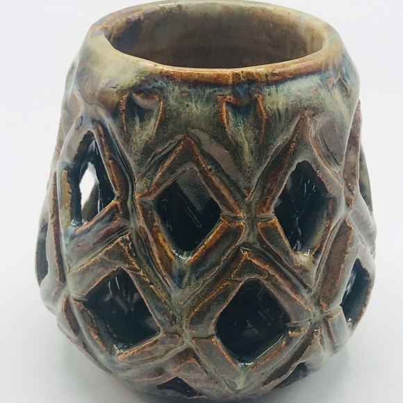 Hand thrown ceramic art double walled candle holder. - Picture 8 of 9